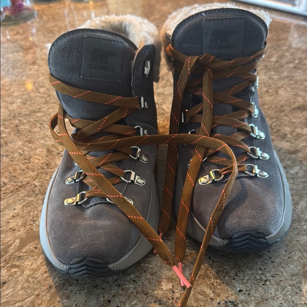 Sorel Gray Winter Boots with Brown Laces